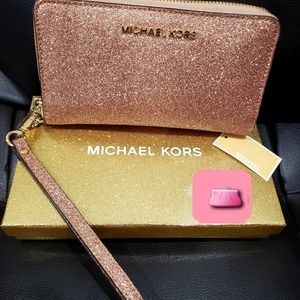 MK Michael Kors Wristlet wallet